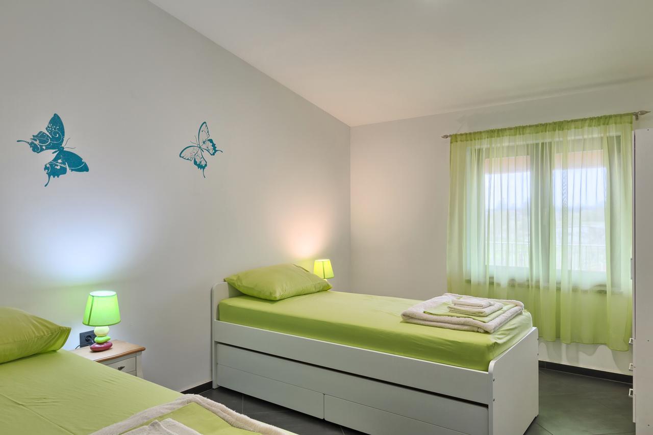 Apartments Ines Pula Exterior foto