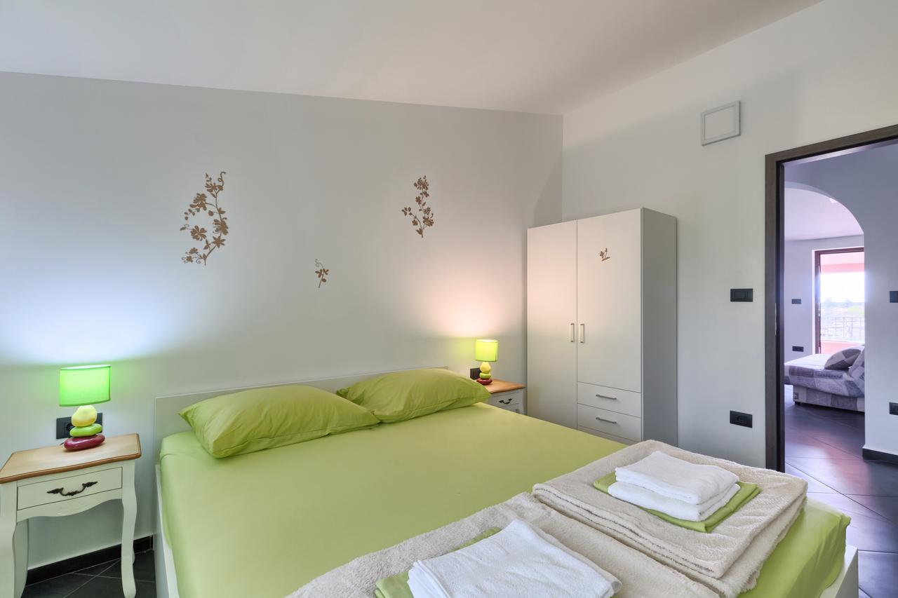 Apartments Ines Pula Exterior foto